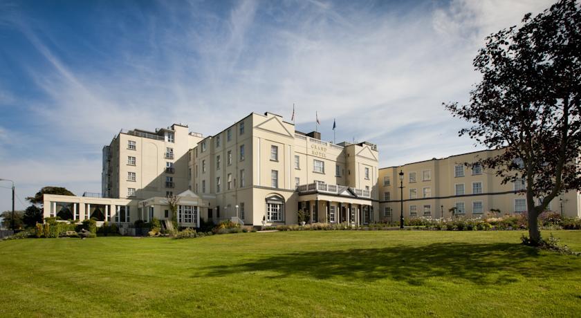 Hotel The Grand Малахайд Екстериор снимка